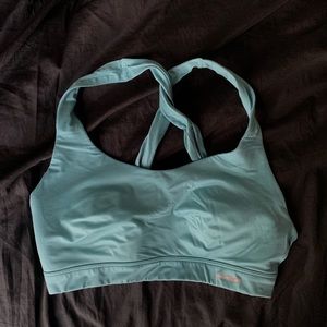 Aerie twistback play sports bra